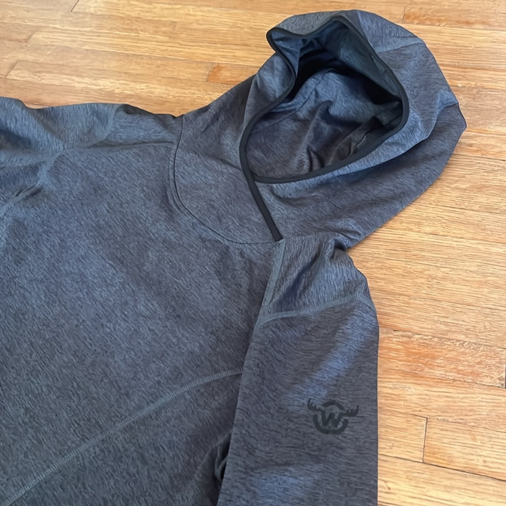 Moosejaw pullover with hoodie - Picture 3 of 5